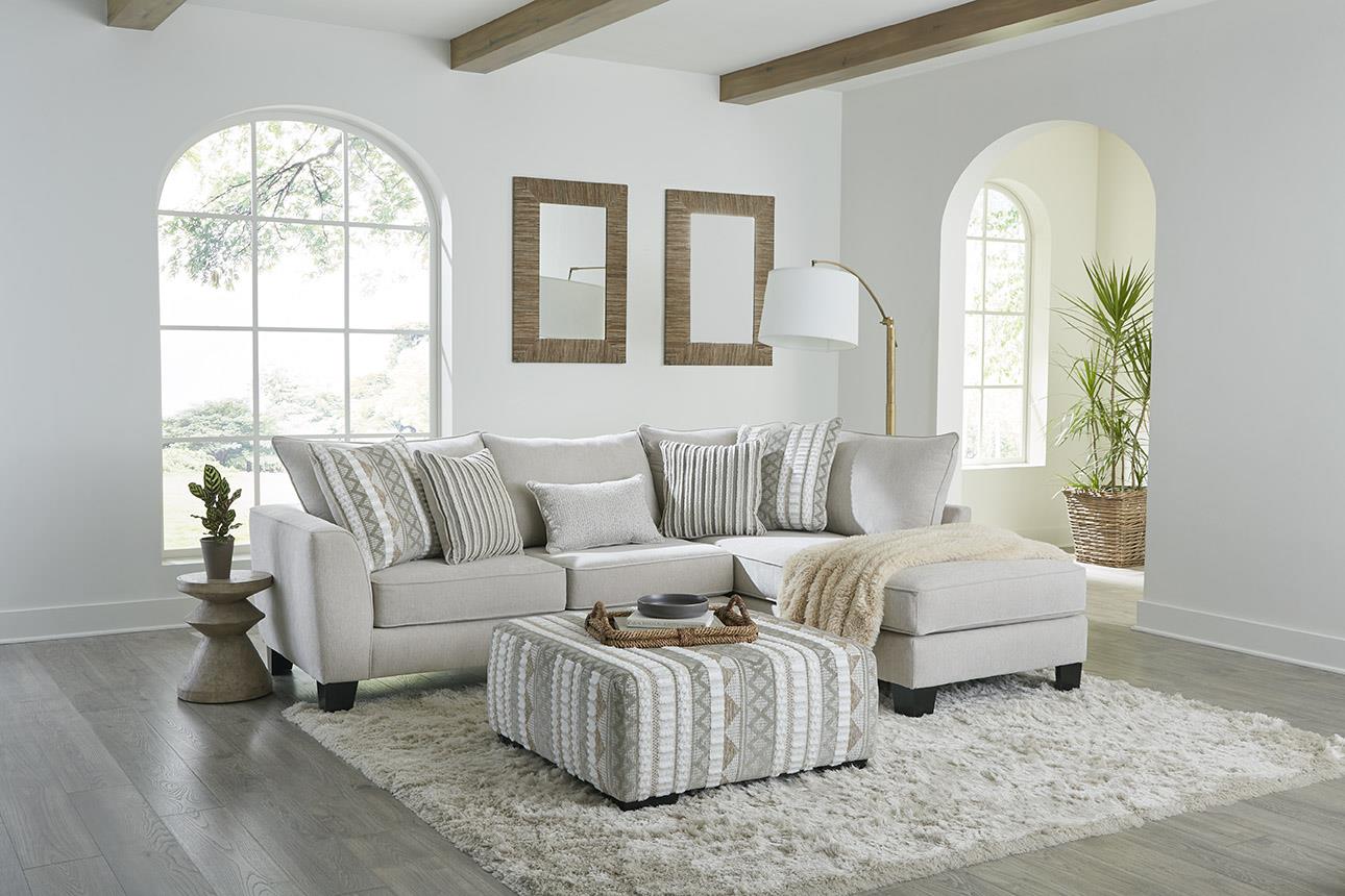 Cocktail Ottoman