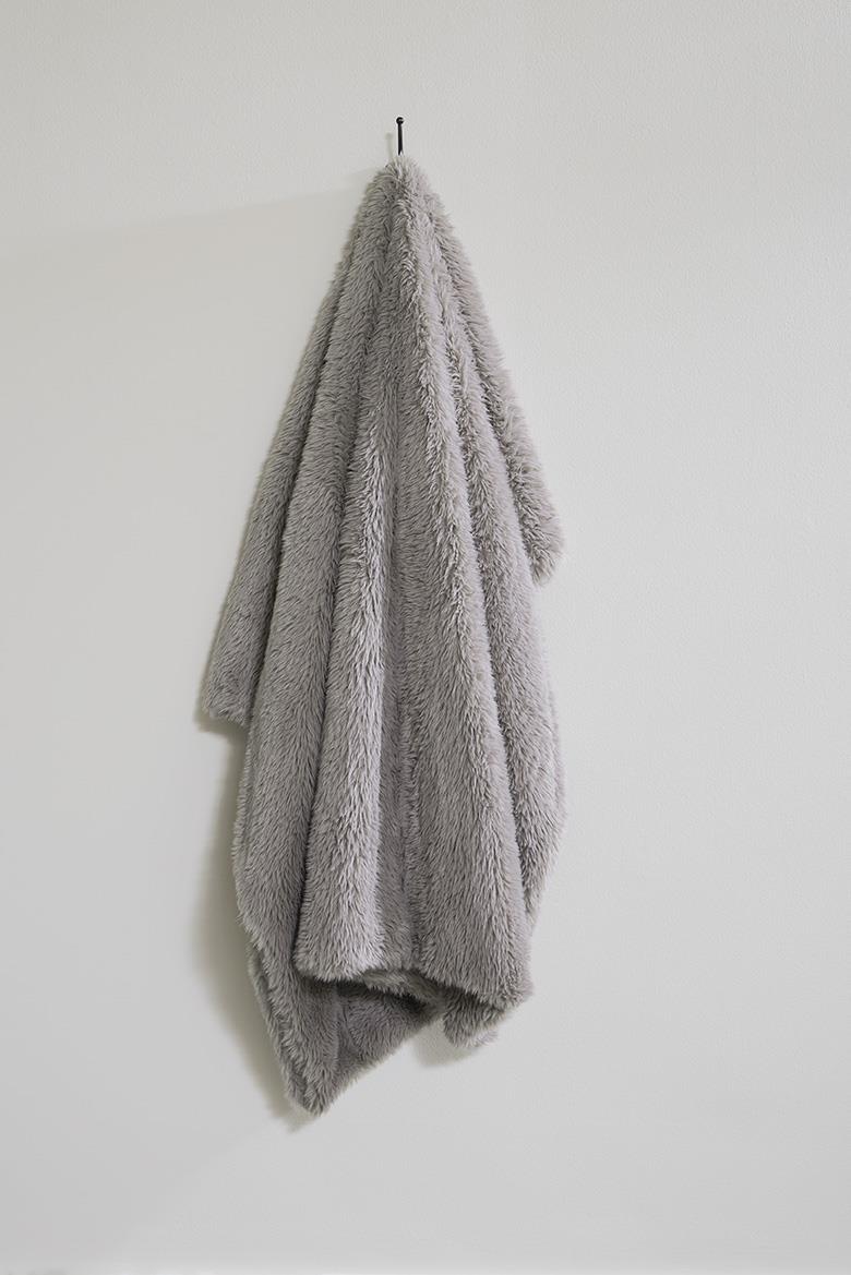 Fur Throw - Yakety Yak Dove