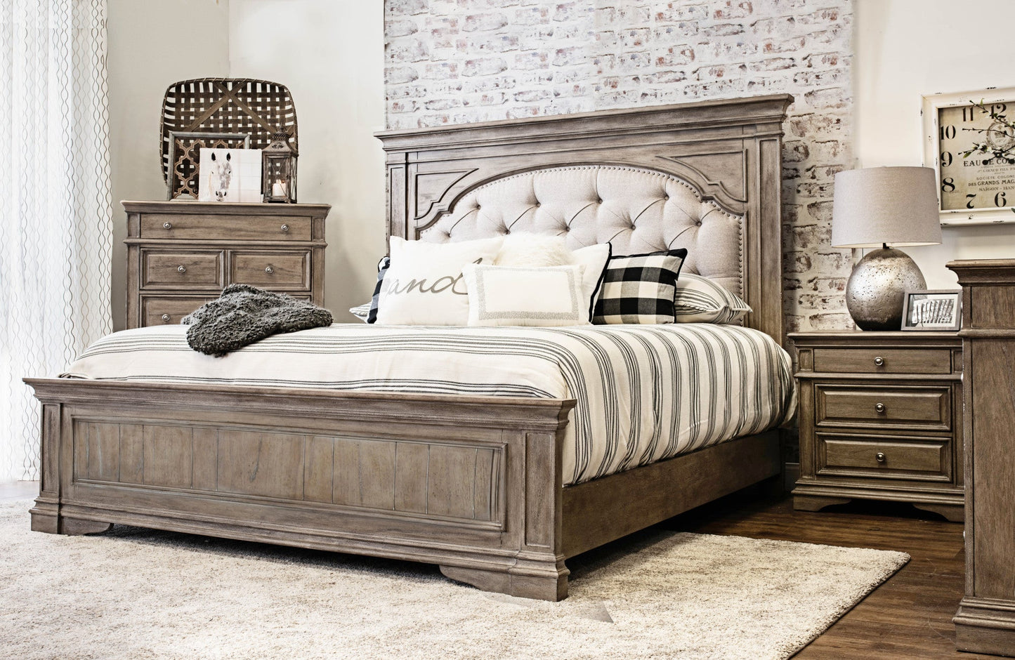 Highland Park Driftwood Queen Bed