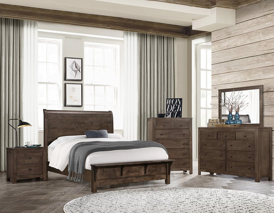 ASHTON HILLS QUEEN SLEIGH HEADBOARD