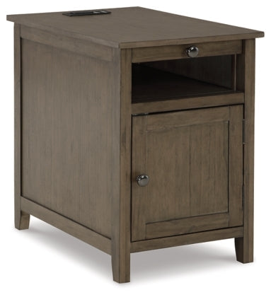 Treytown Chairside End Table (Grayish Brown)
