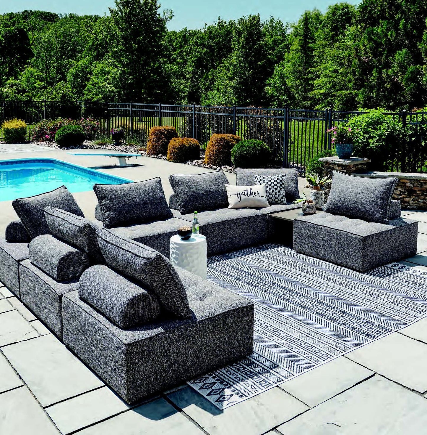 Bree Zee Lounge Chair w/Cushion