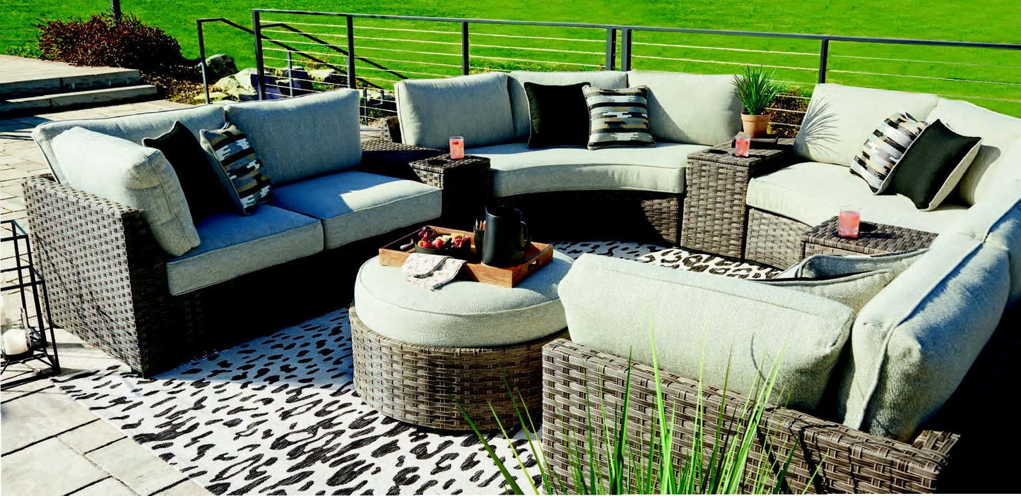 Calworth Curved Loveseat w/Cushion