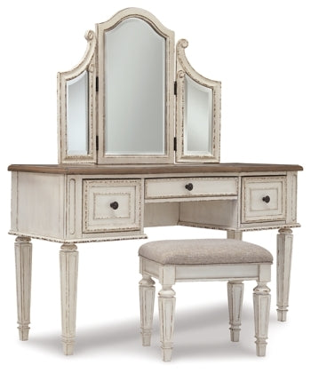 Realyn Chipped White Vanity/Mirror/Stool (3/Cn)