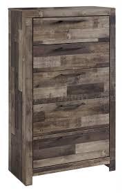 Derekson 5-Drawer Chest