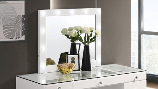 AVERY VANITY WHITE TOP