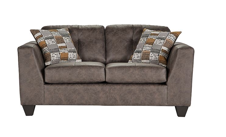 22600 - Mylo Buckskin Loveseat
