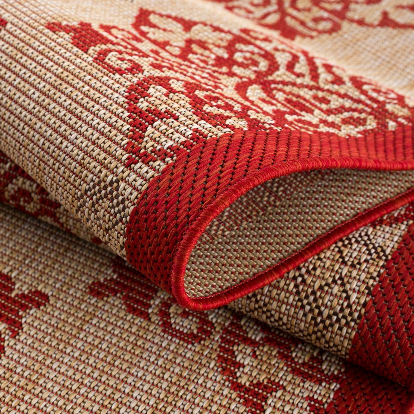 PLYMOUTH-SISO_00_013_BEIGE/RED-9.2 x 12.6-280x380