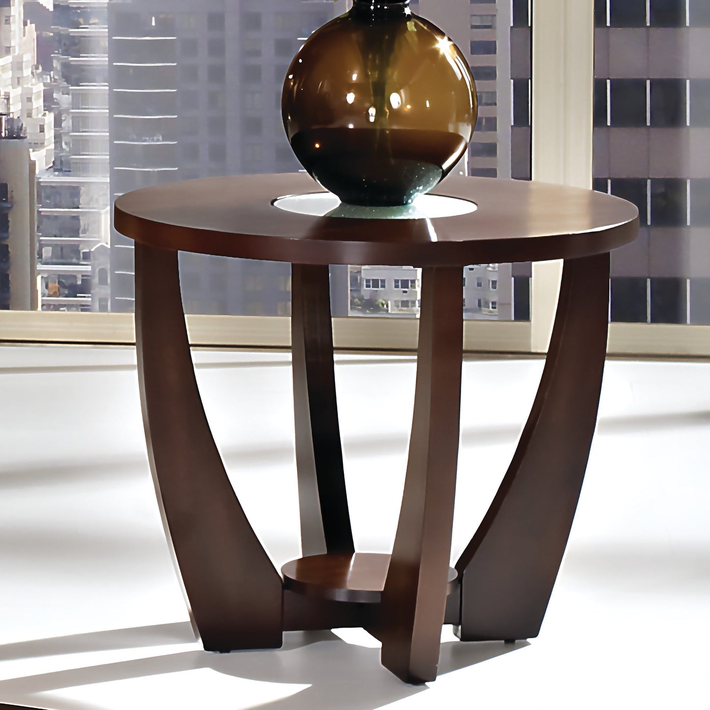 Rafael End Table w/CrackedGlass