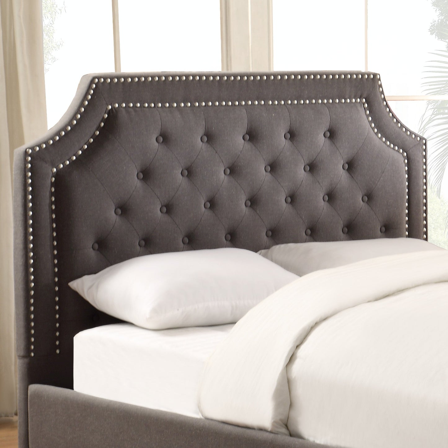 Wilshire Queen Gray Upholstered