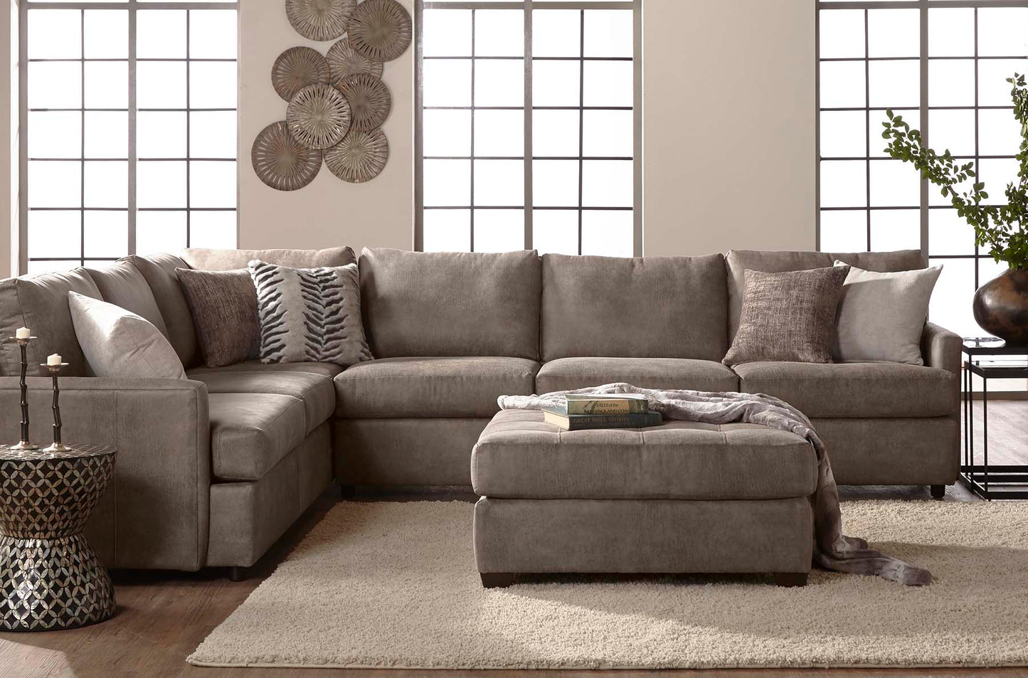 10800 - Goliath Mica (Sectional) Right Facing SECTIONAL