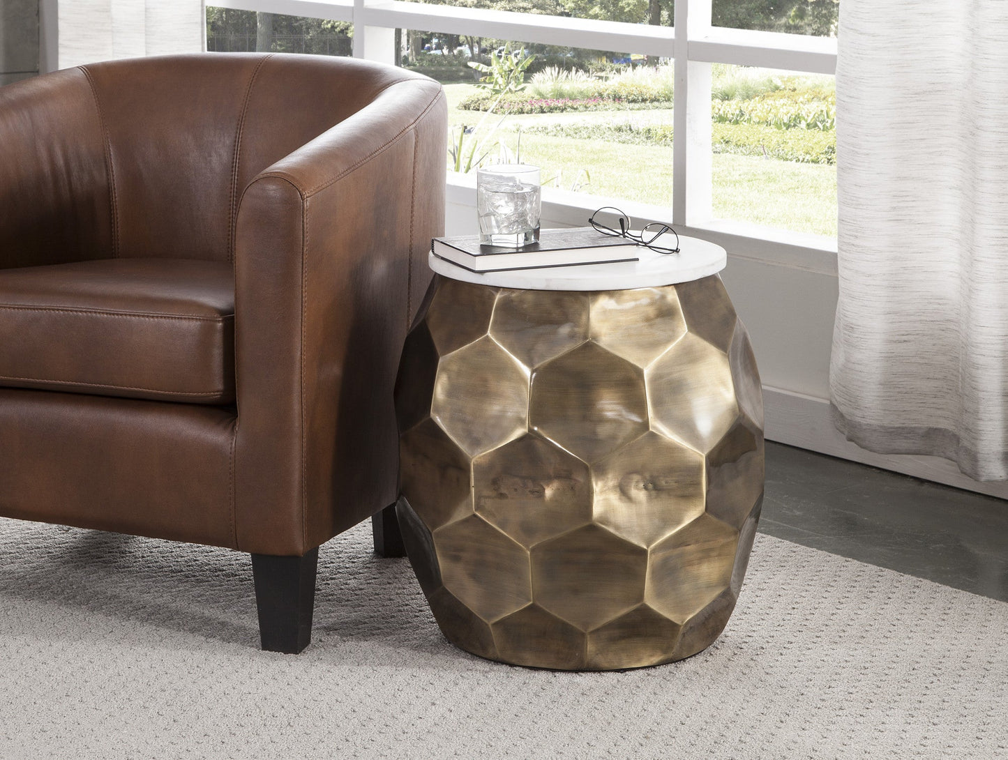 Stomp Round End Table w/