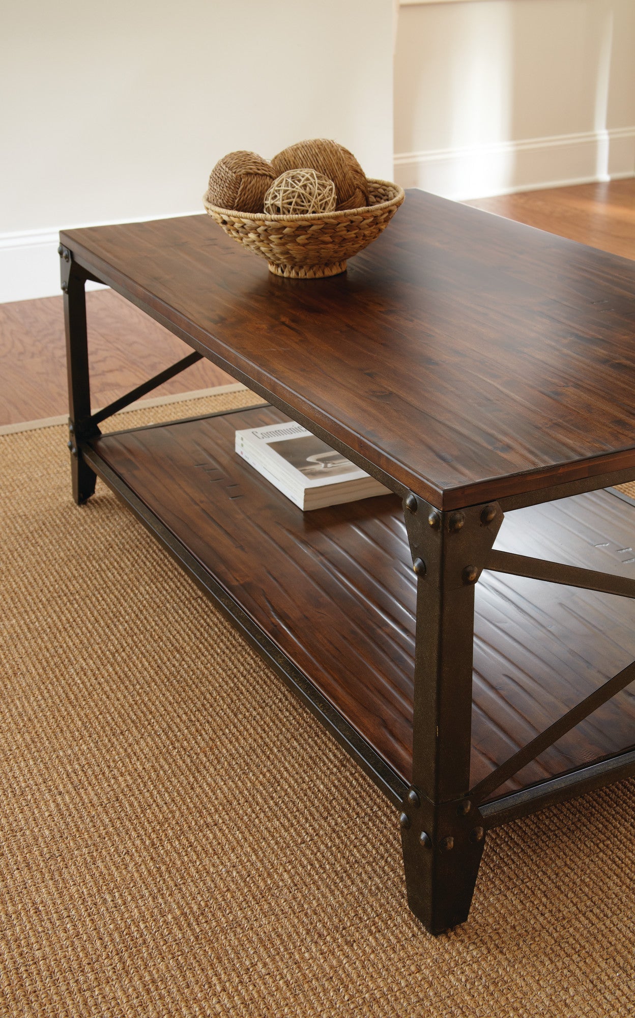 Winston Cocktail Table