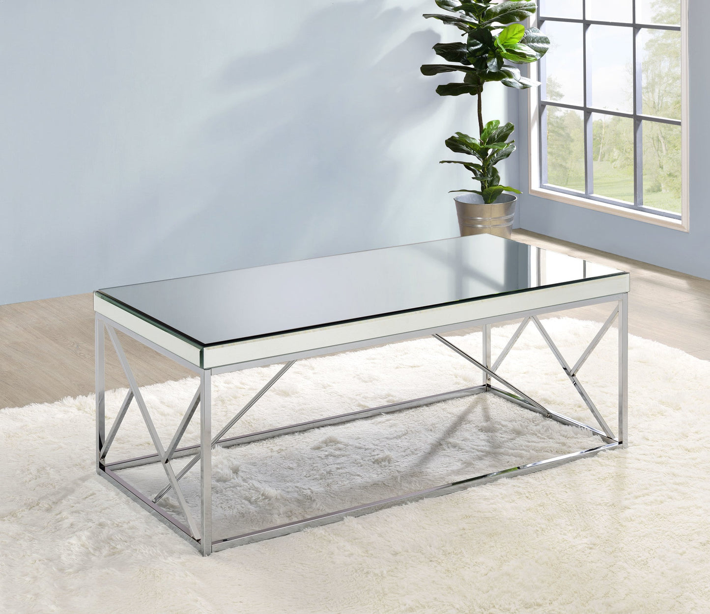 Evelyn Mirror Top Cocktail