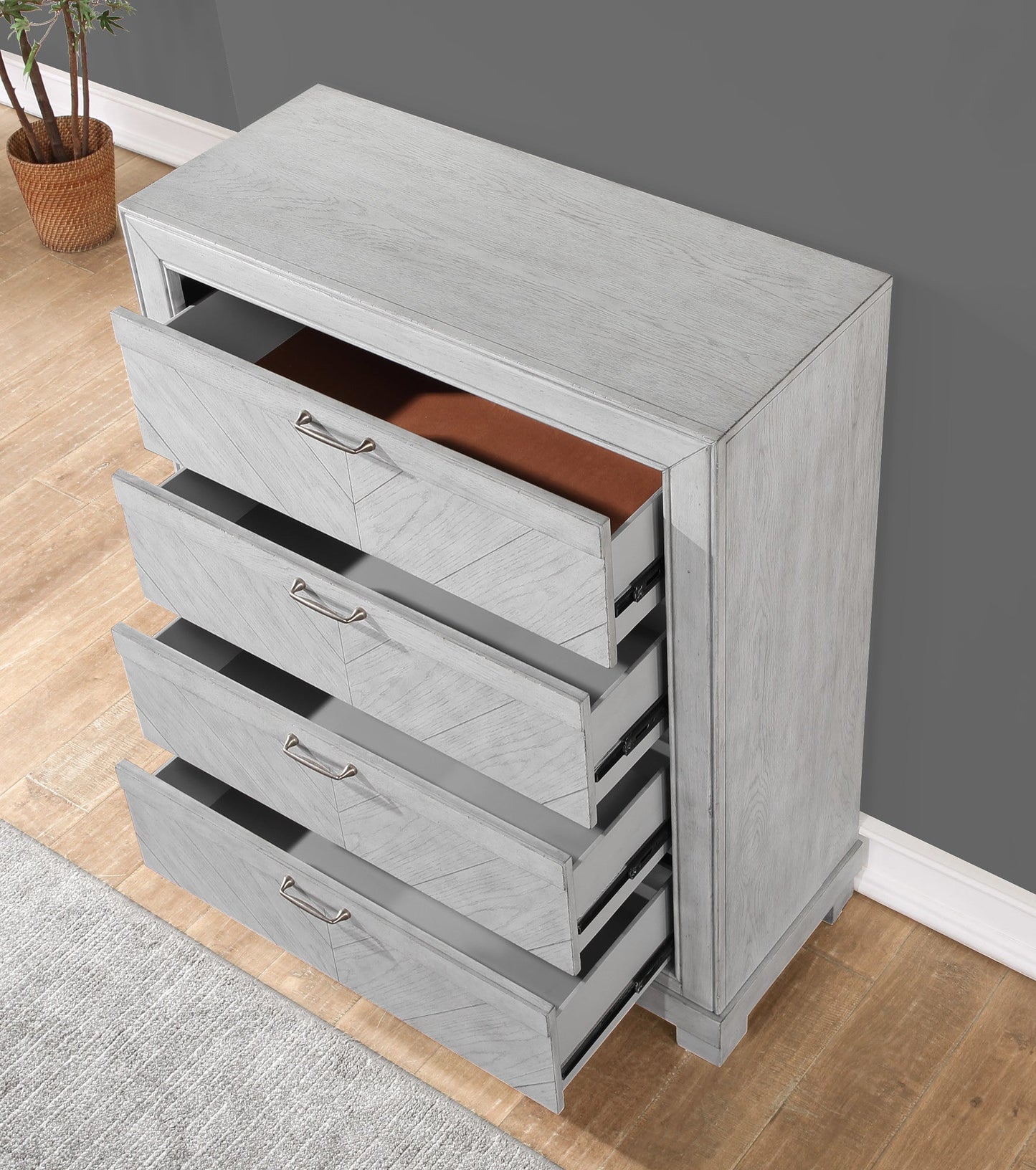 Montana Gray Chest