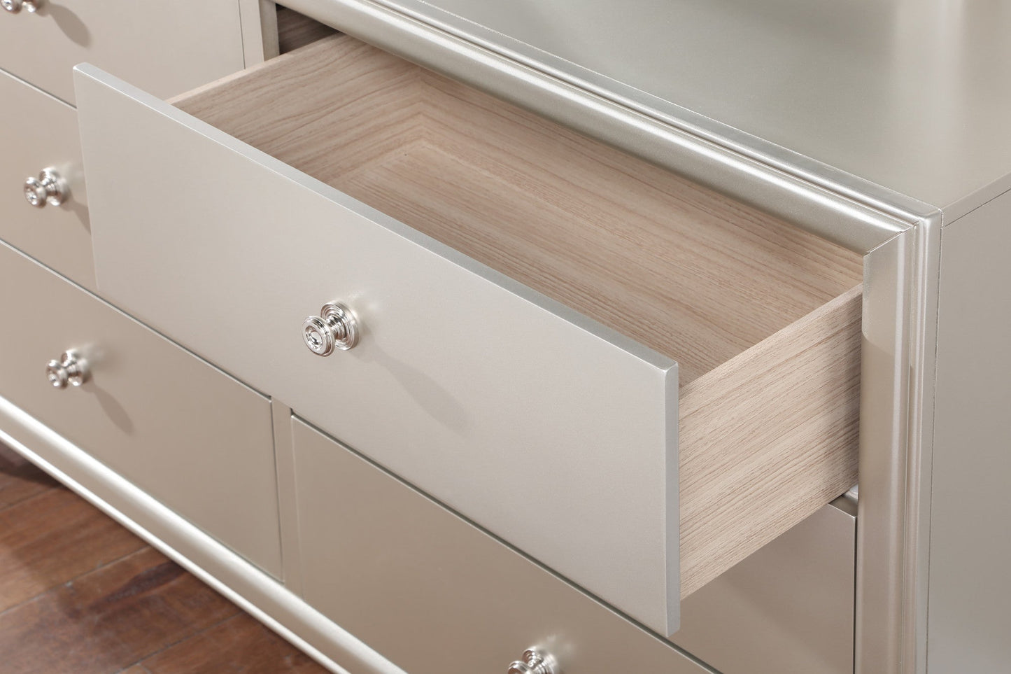 Omni Dresser