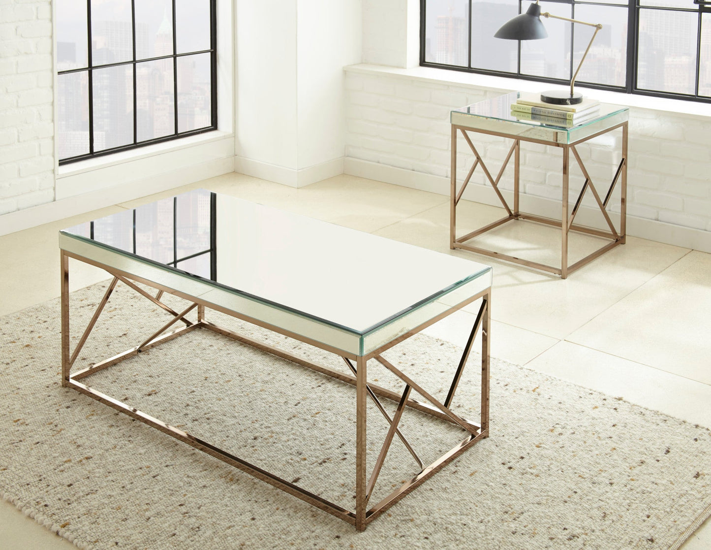 Evelyn cocktail Table