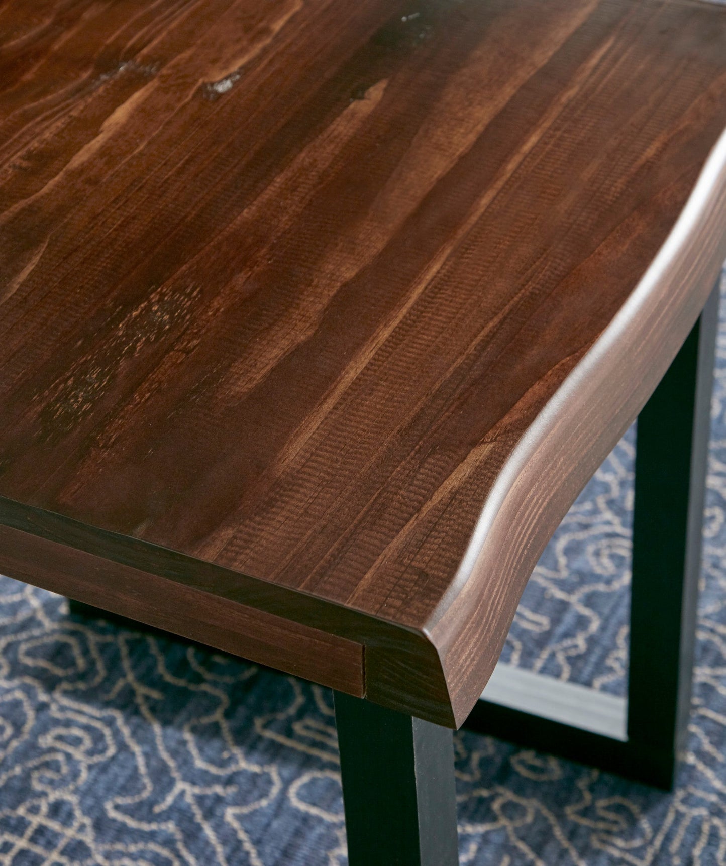 Jennings Live Edge Cocktail