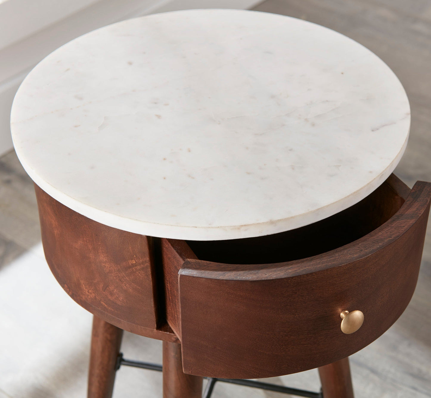 Bangalore White MarbleTop Round