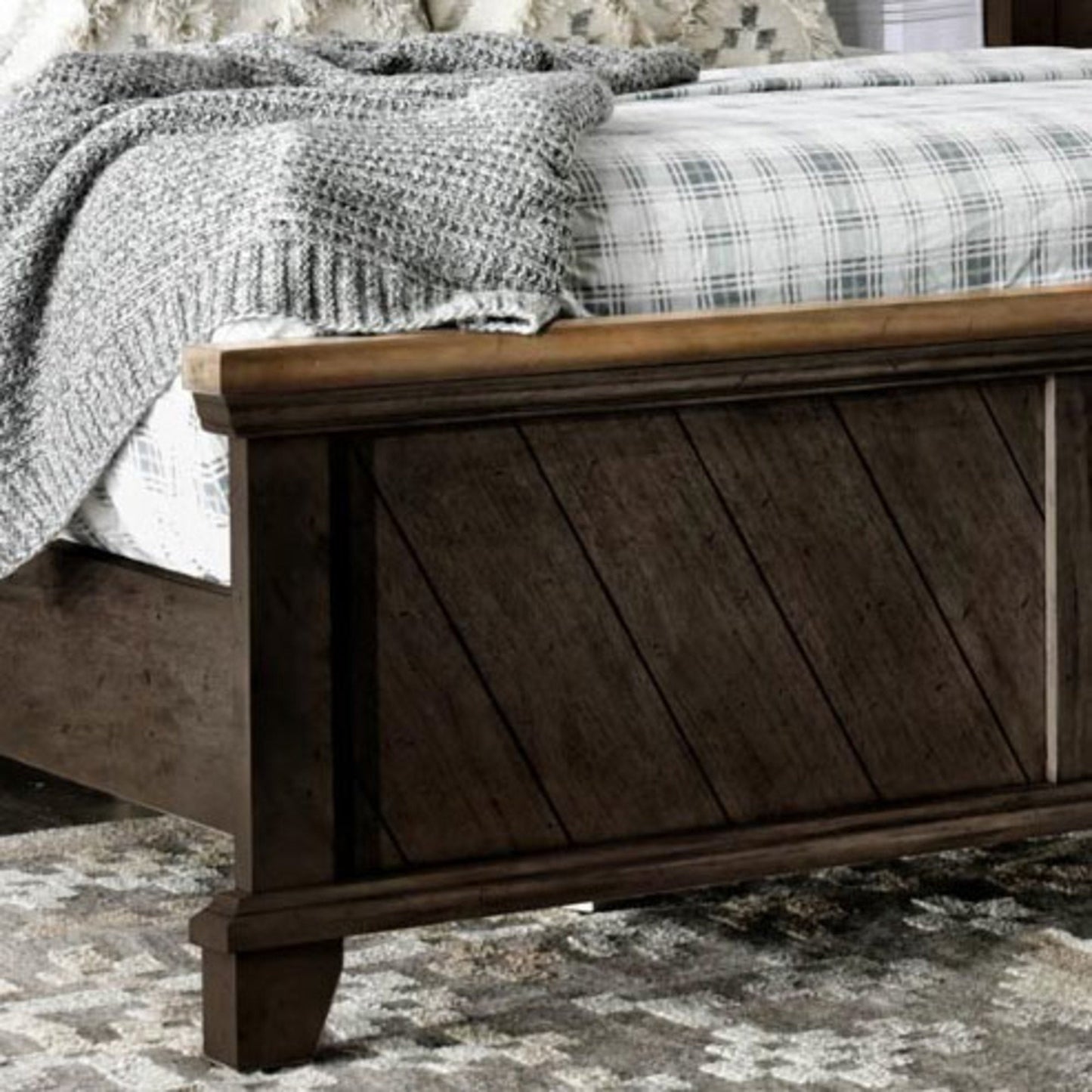 Bear Creek King Bed Brown