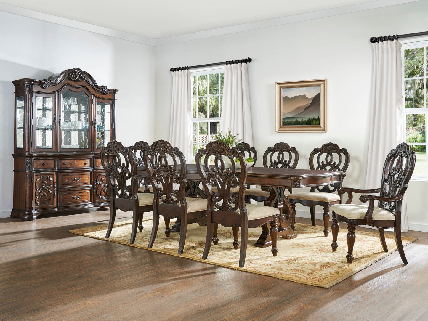 Royale Dining Table