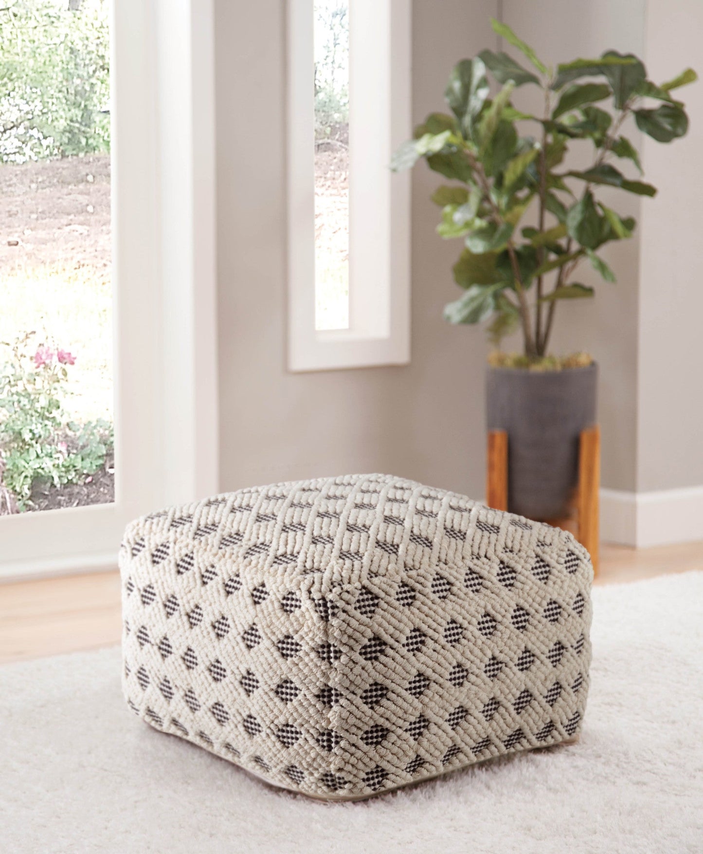 Kodi Square Pouf